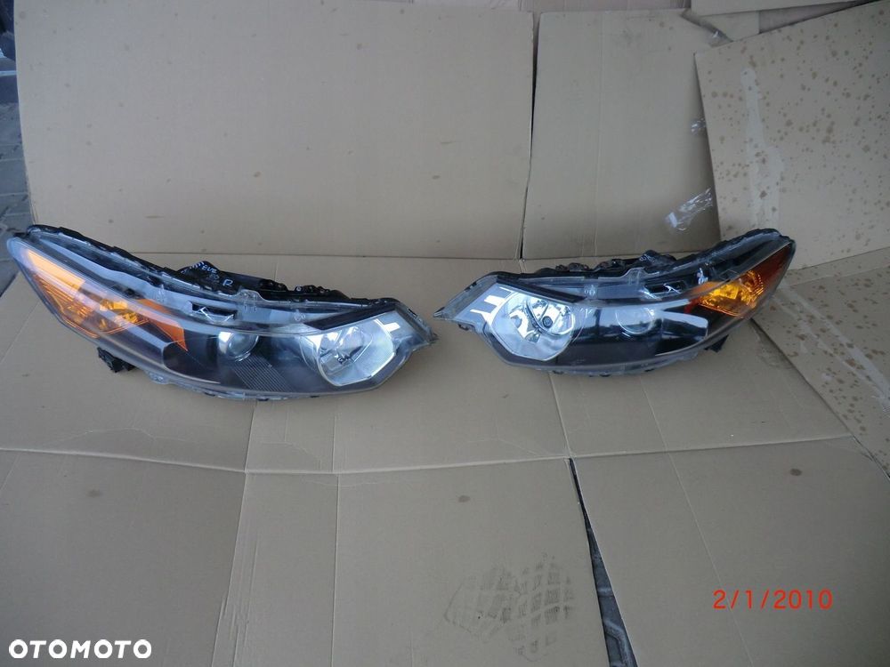 HONDA ACCORD VIII LAMPA PRAWA PRZEDNIA EUROPA STAN BDB