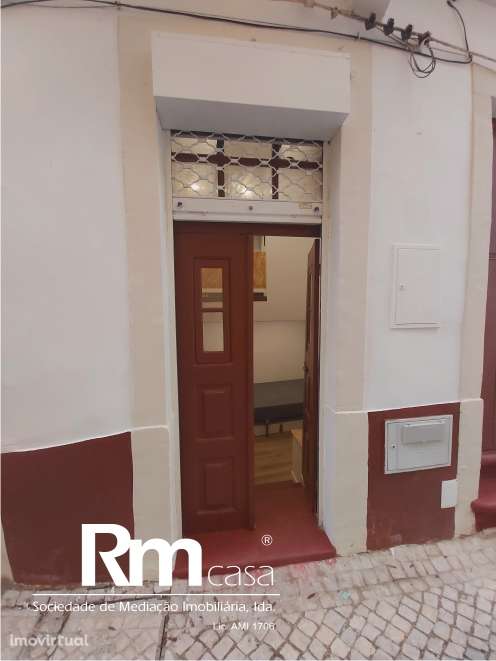 Excelente Prédio remodelado junto à Praça do Comercio - Grande imagem: 2/56