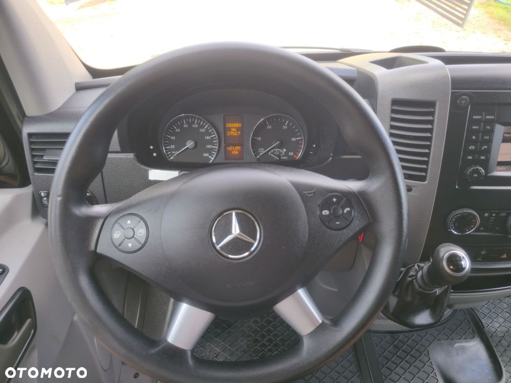Mercedes-Benz Sprinter - 18