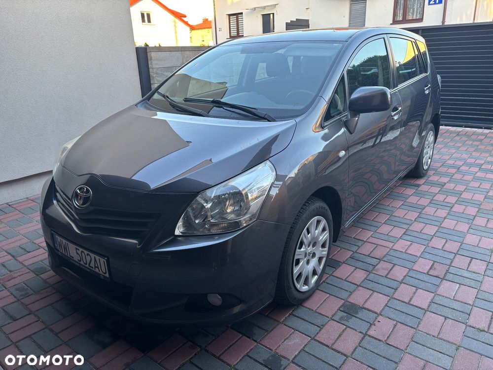 Toyota Verso 2.0 D-4D - 1