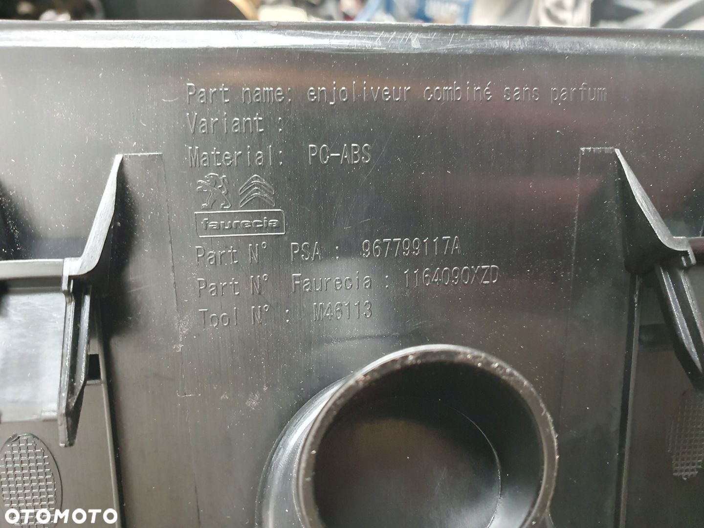 OSŁONA LICZNIKA RAMKA ZAŚLEPKA KONSOLI CITROEN C4 PICASSO II 18r - 5