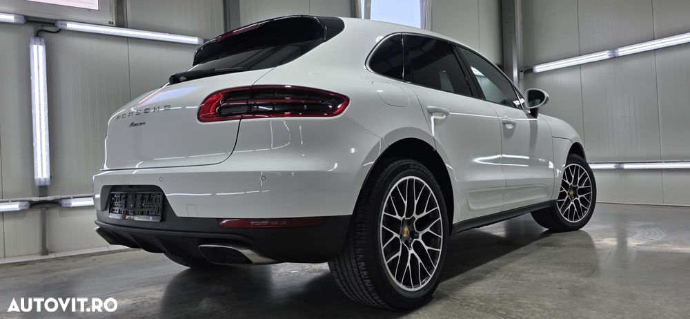Porsche Macan - 5