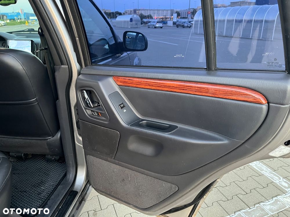 Jeep Grand Cherokee 4.7 Limited - 15