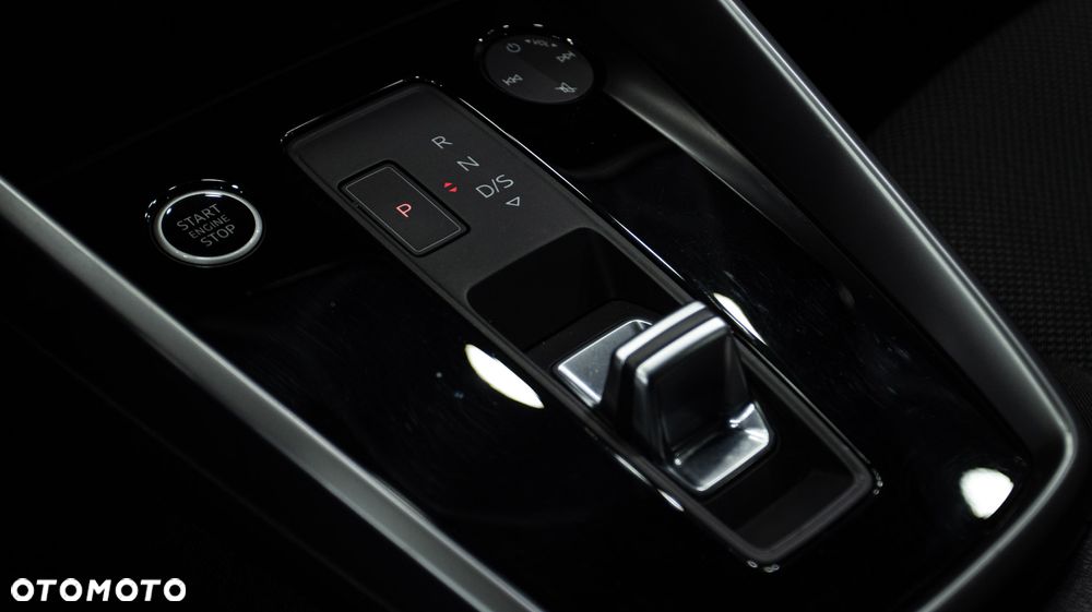 Audi A3 Limousine 35 TFSI mHEV S Line S tronic - 19