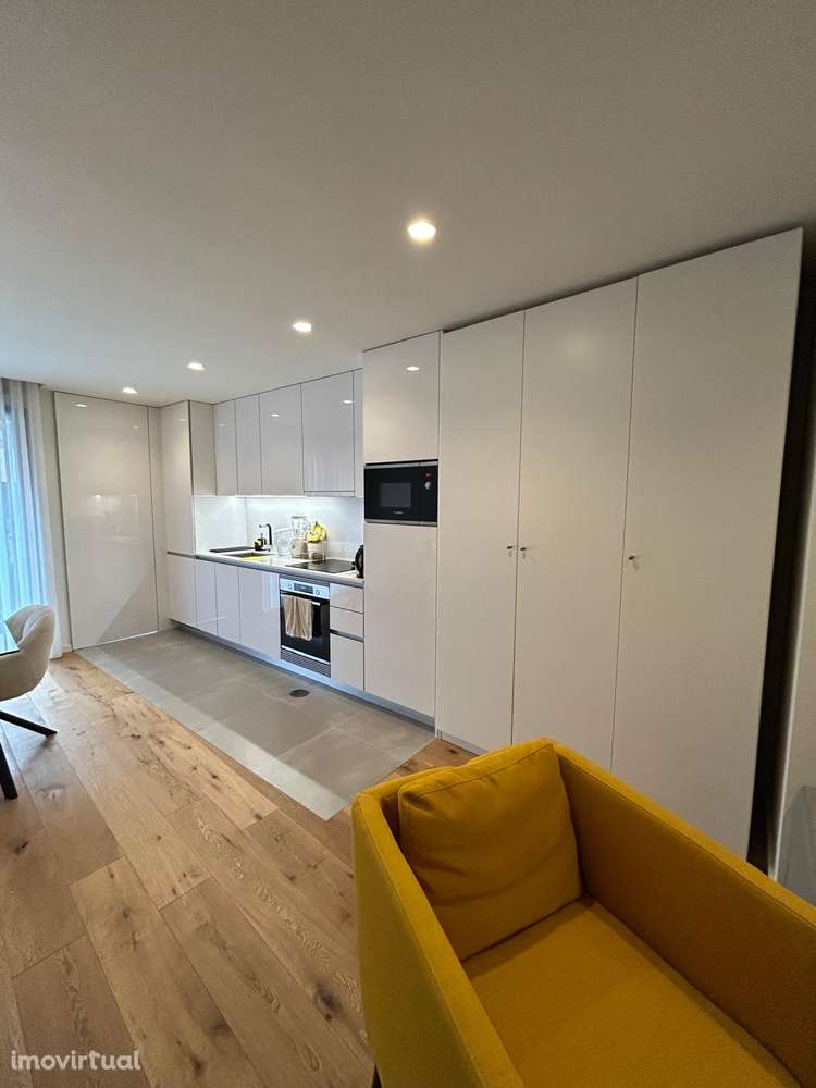 Fantástico novo T1 na Madalena - Grande imagem: 4/16