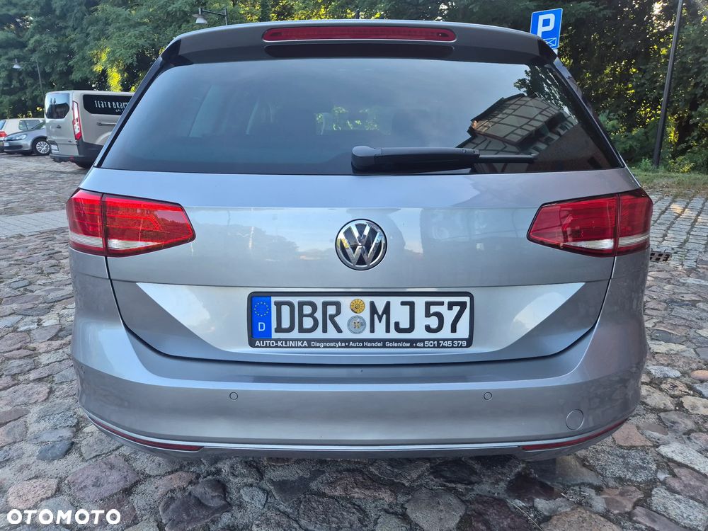Volkswagen Passat Variant 2.0 TDI (BlueMotion Technology) Comfortline - 12