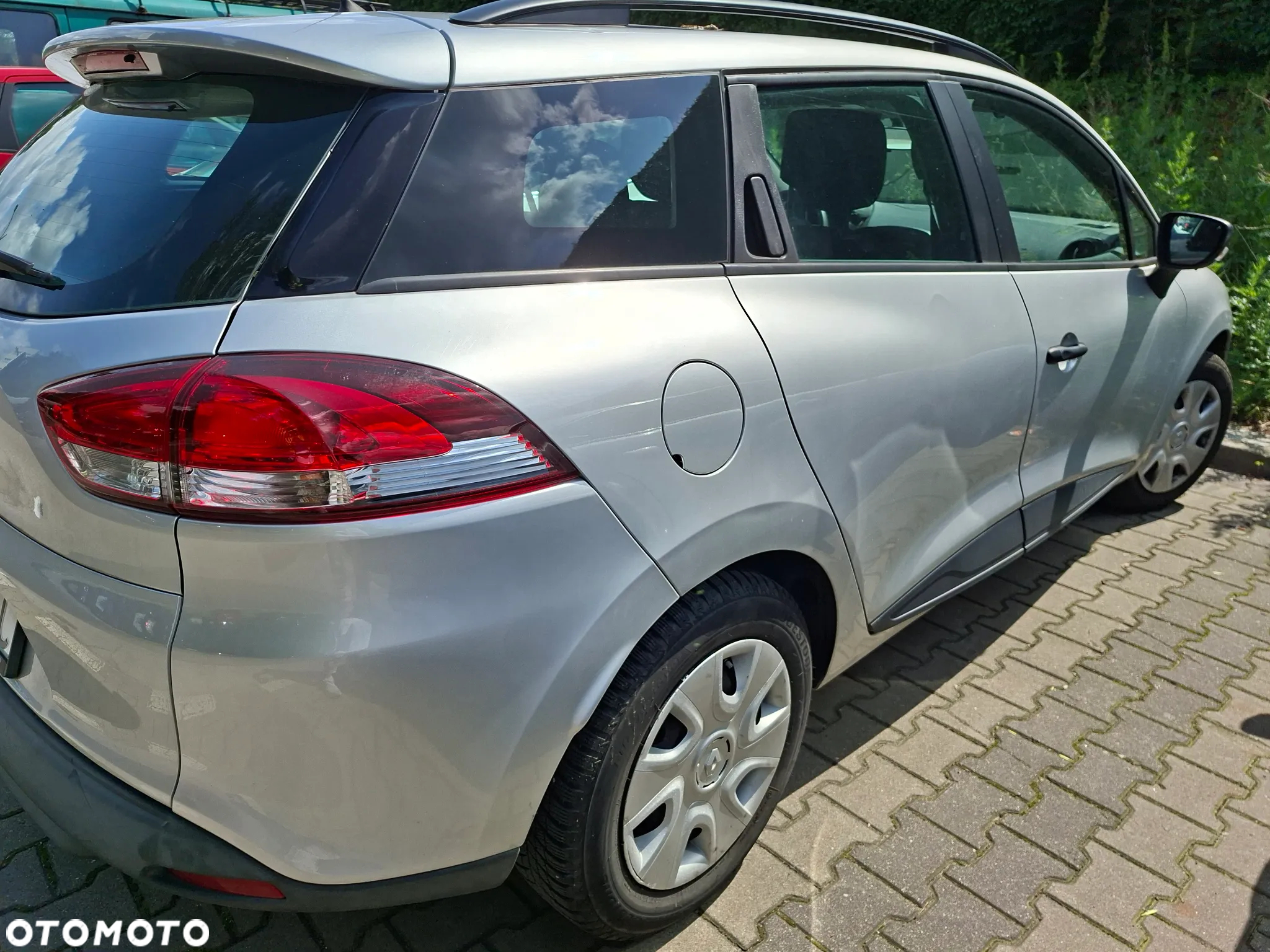 Renault Clio 1.2 16V Life - 10