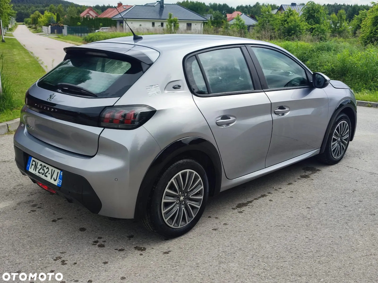 Peugeot 208 e-208 46.3kWh Style - 3