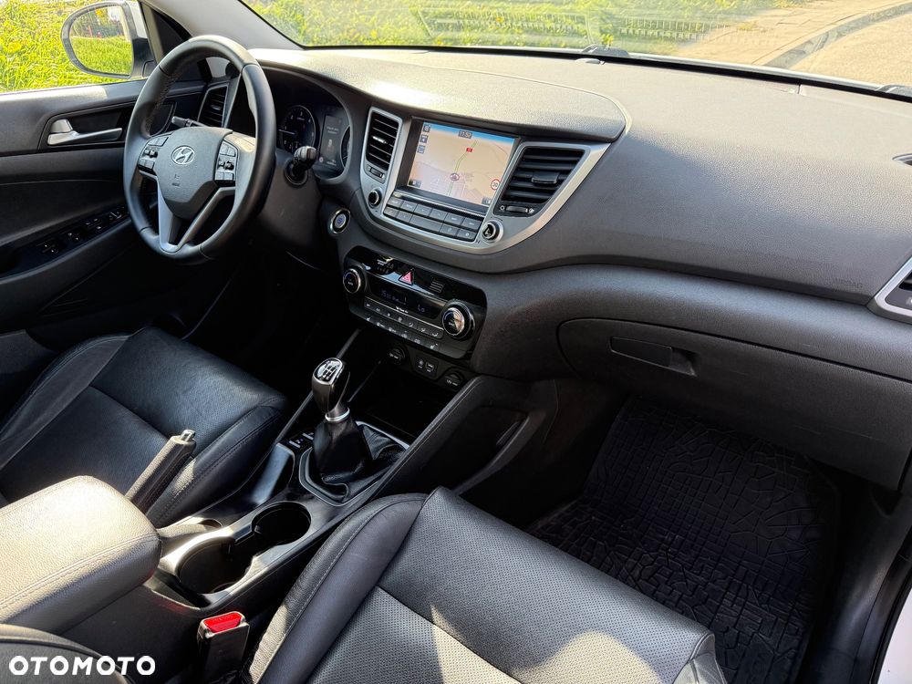 Hyundai Tucson blue 1.7 CRDi 2WD Advantage - 23