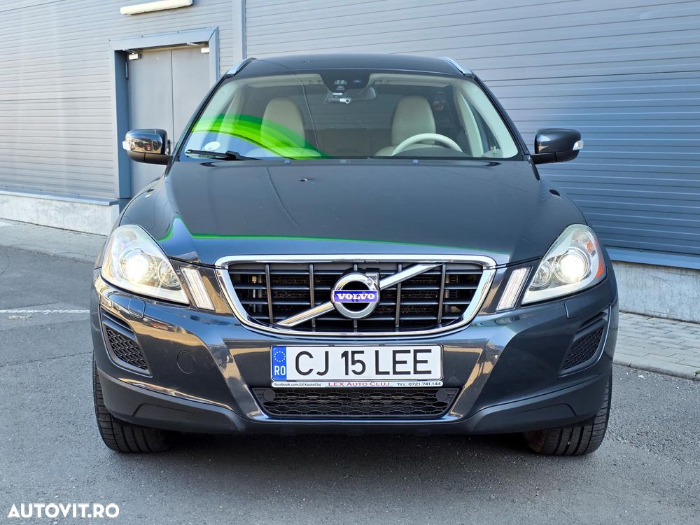Volvo XC 60 D5 AWD Aut. Summum - 10