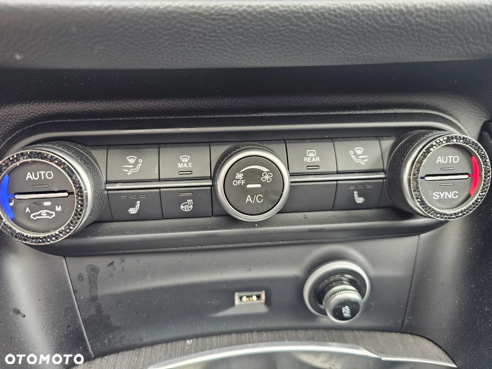 Alfa Romeo Stelvio 2.0 Turbo TI Q4 - 30