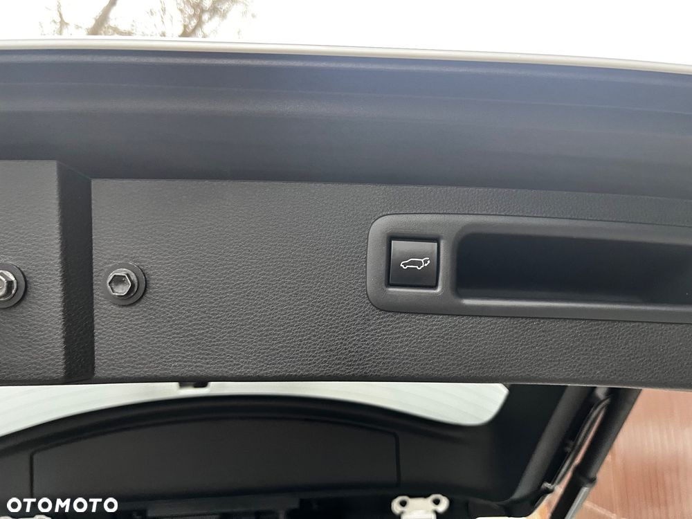 Toyota Highlander 2.5 Hybrid Executive - 12