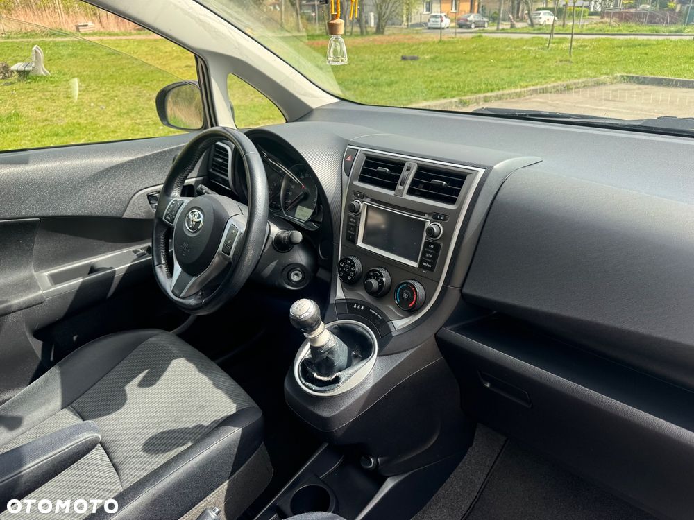 Toyota Verso S 1.33 Premium - 12