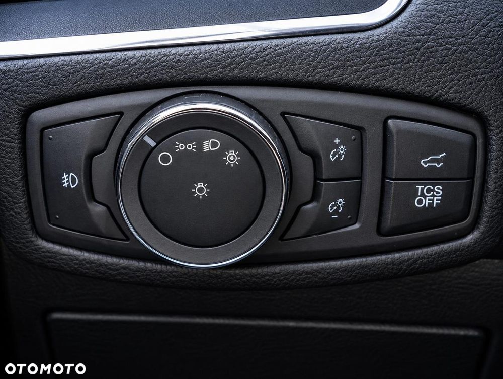 Ford Edge - 26