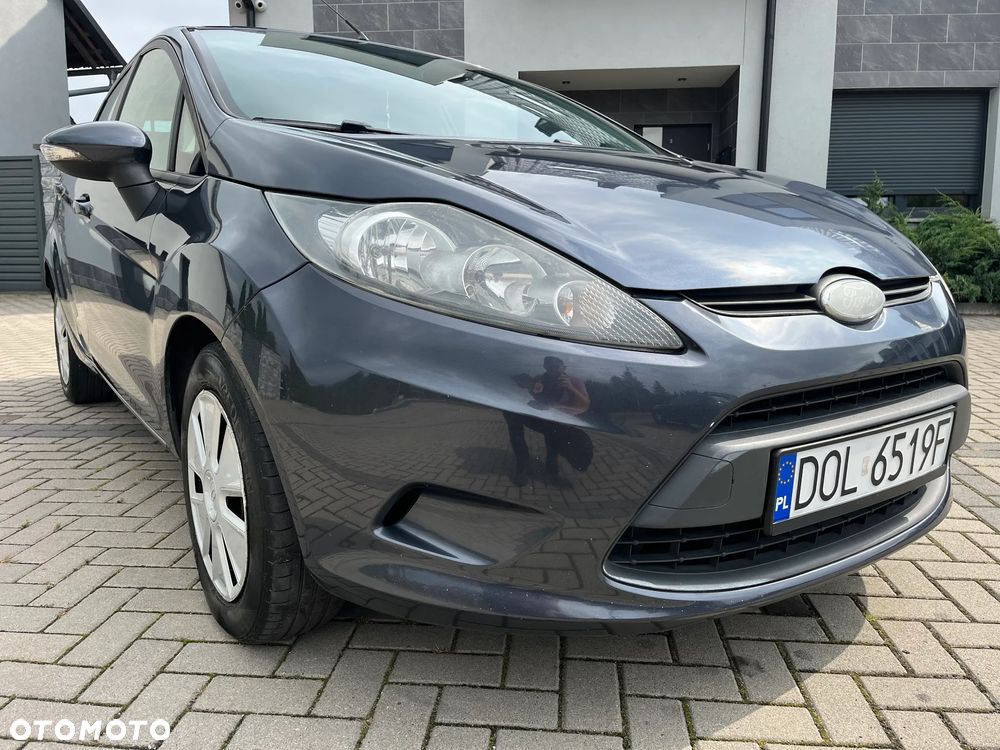 Ford Fiesta - 9