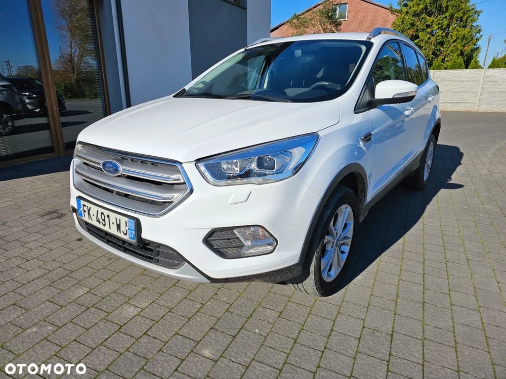 Ford Kuga 1.5 EcoBoost 2x4 Titanium
