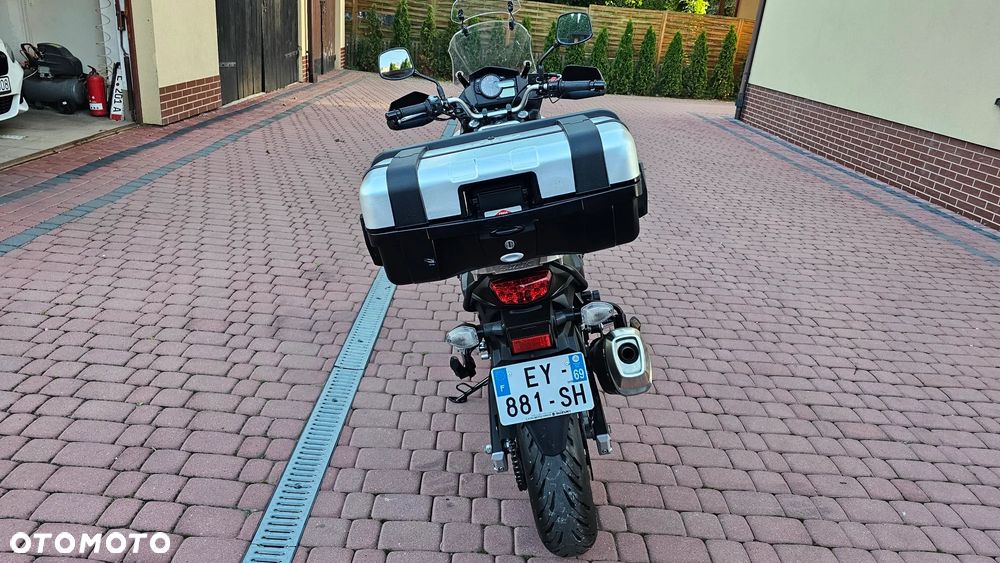 Suzuki V-STROM - 33