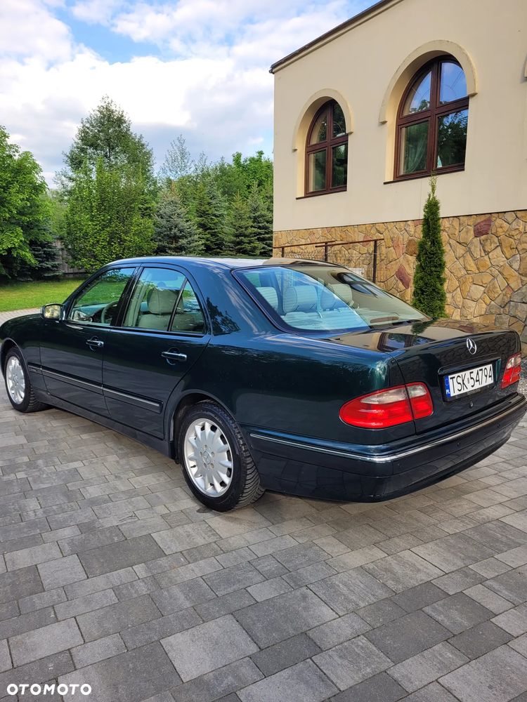 Mercedes-Benz Klasa E - 15