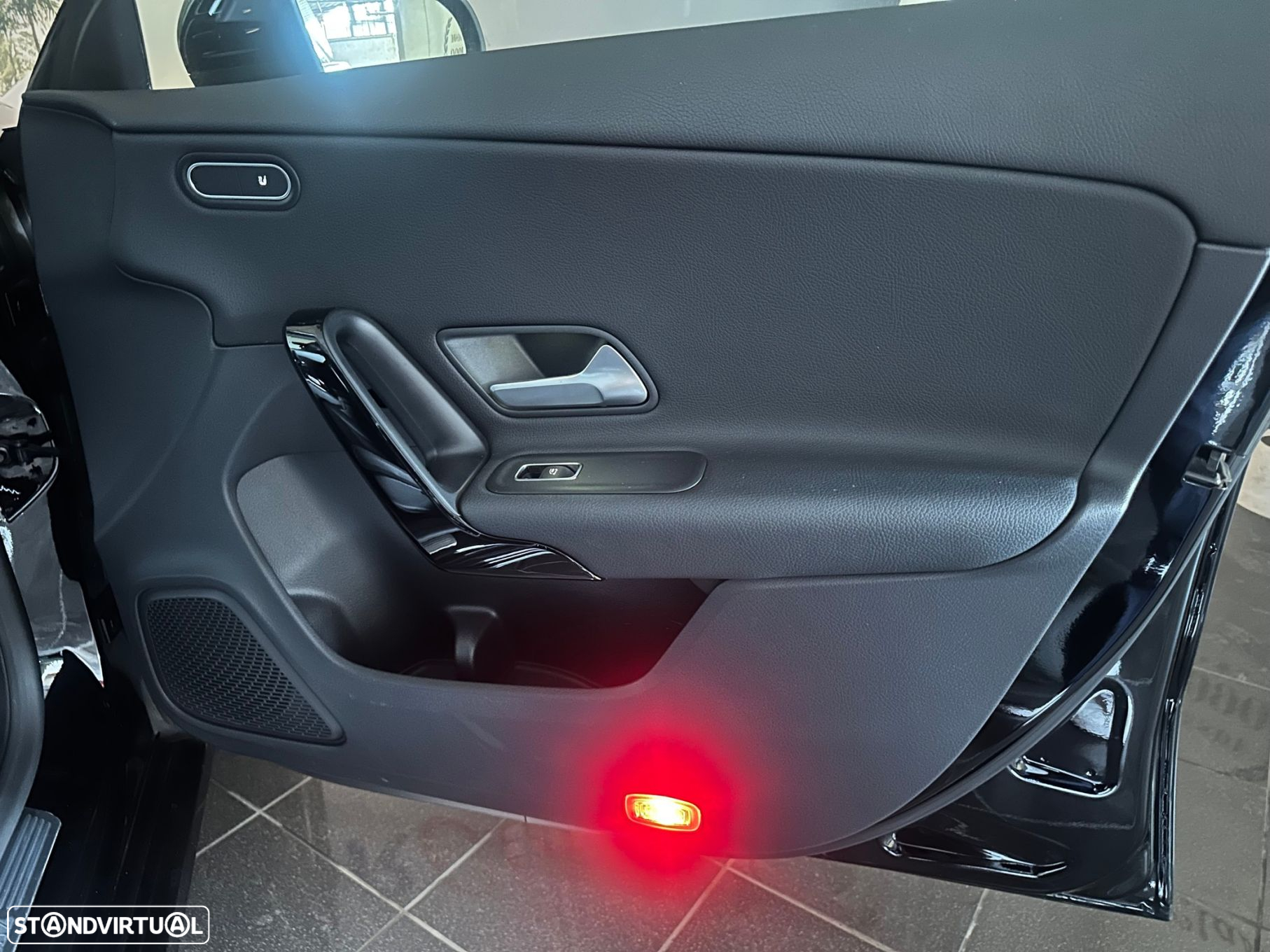 Mercedes-Benz CLA 180 d Shooting Brake Business Solutions Aut. - 16
