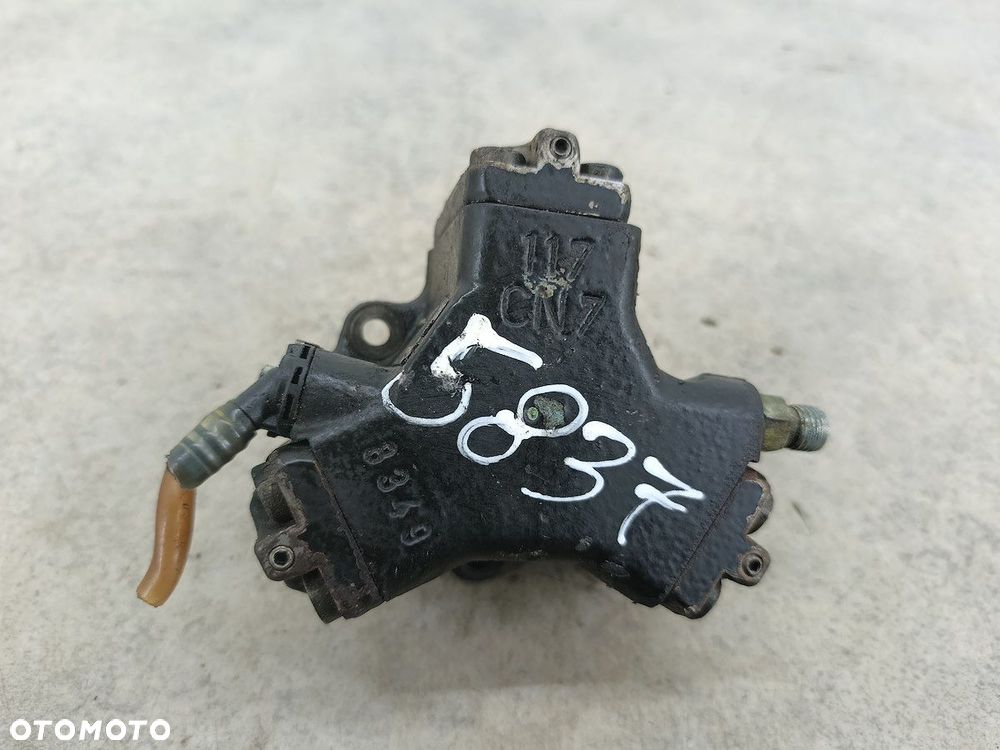 POMPA WTRYSKOWA MERCEDES-BENZ KLASA A W168 A6680700301  0445010015  BOSCH - 1