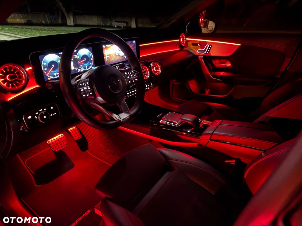 Mercedes-Benz CLA 200 AMG Line 7G-DCT - 8