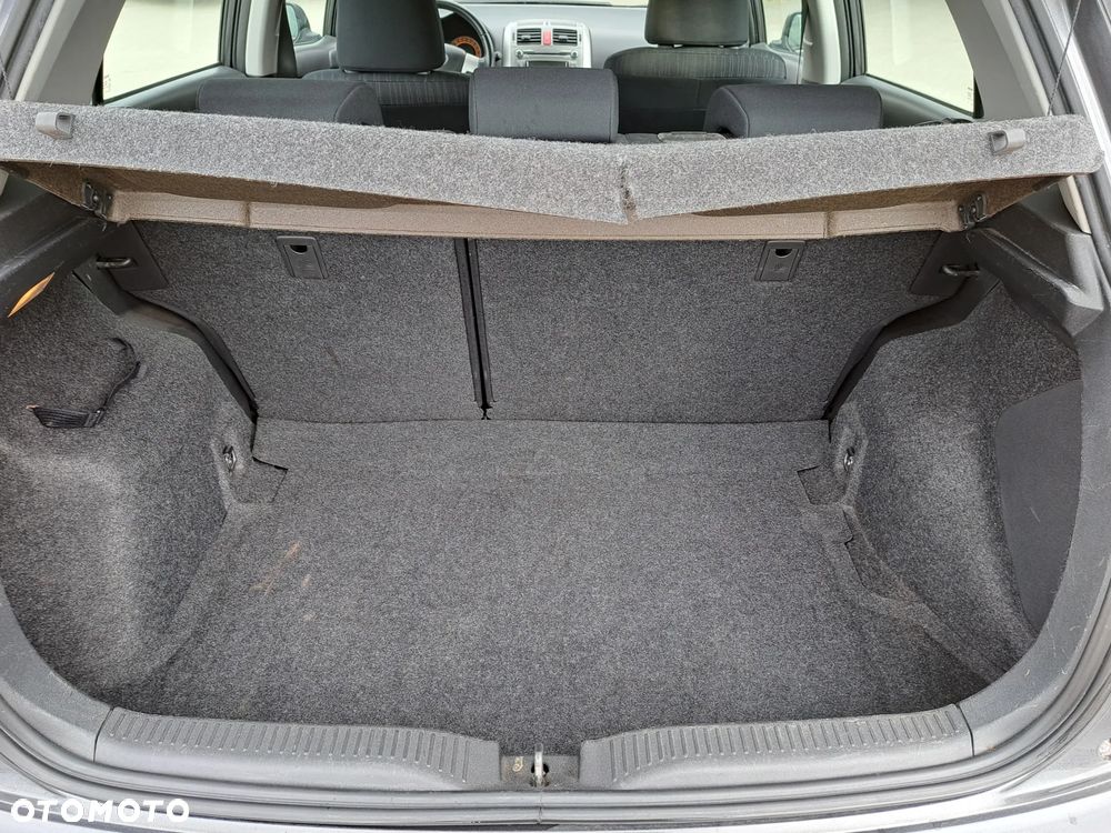 Toyota Auris 1.4 VVT-i Sol - 27