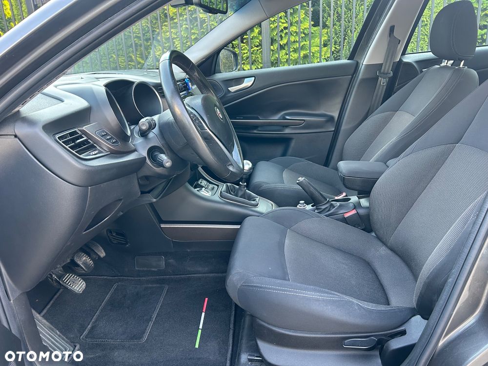 Alfa Romeo Giulietta 1.6 JTDM 16V Turismo - 11