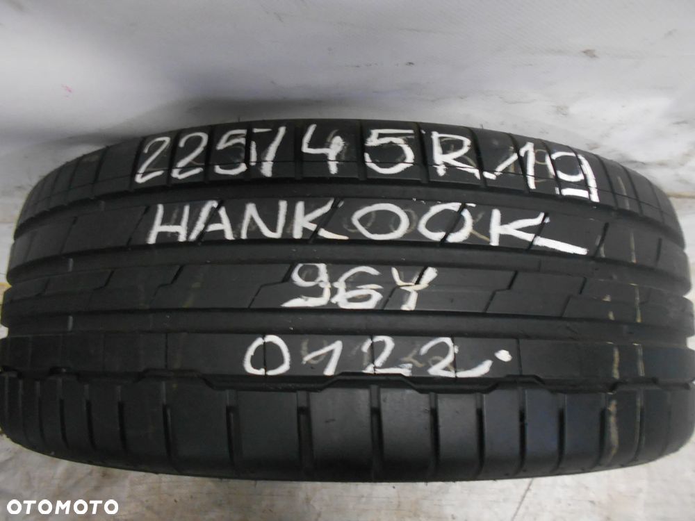 OPONA POJEDYNKA 225/45R19 HANKOOK VENTUS S1 EVO3 DOT 0122 7MM - 1