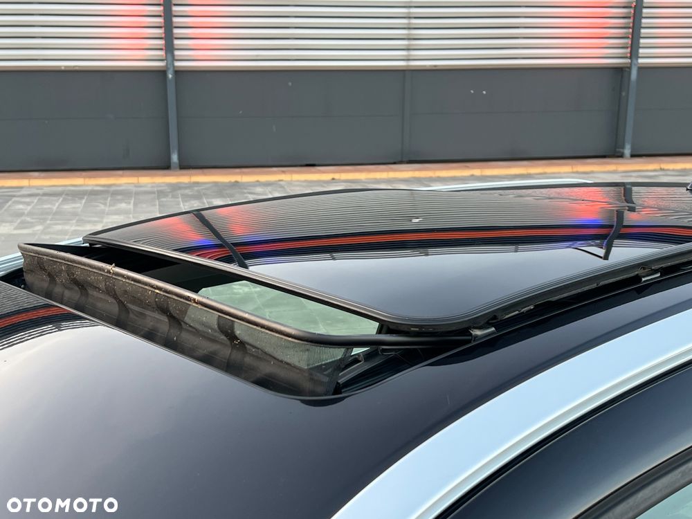 Volvo XC 60 D4 AWD Ocean Race - 17