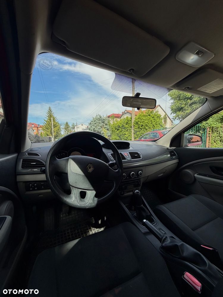 Renault Megane 1.6 16V 100 Authentique - 9