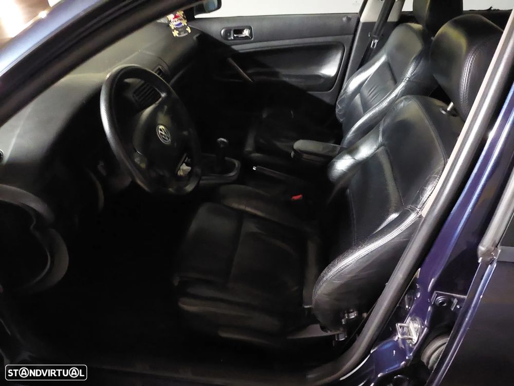 VW Passat 1.9 TDi Confortline - 3