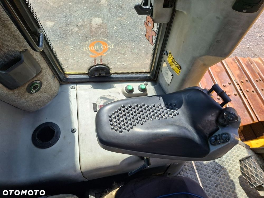 New Holland D 150 - 15