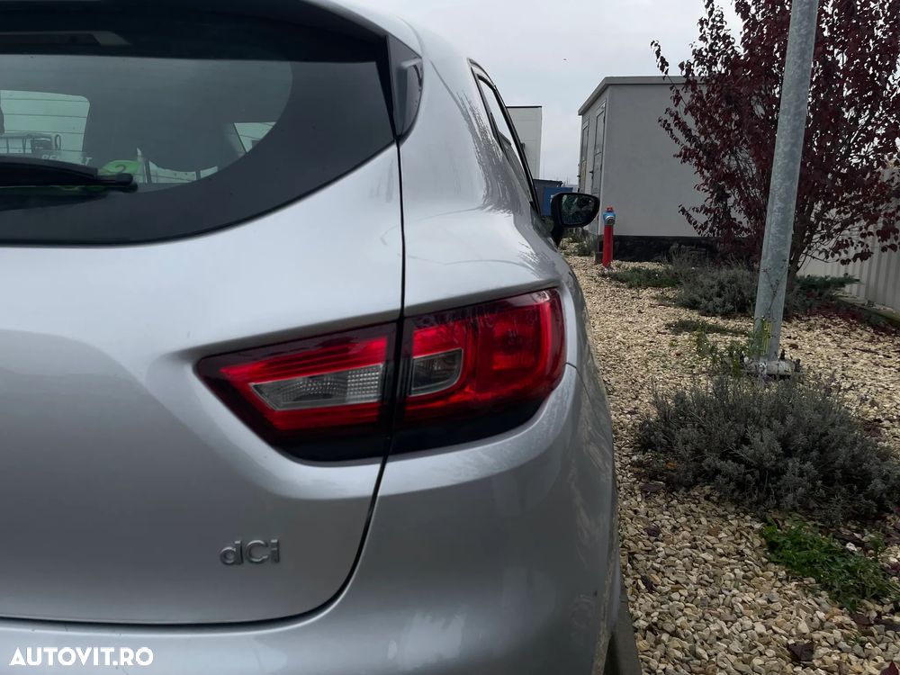 Renault Clio 1.5 dCi 75 Expression - 10