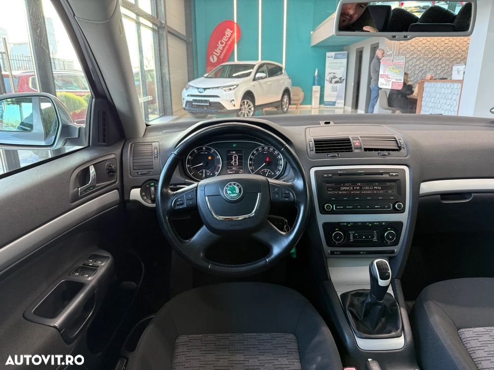 Skoda Octavia Combi 1.4 TSI FAMILY - 6