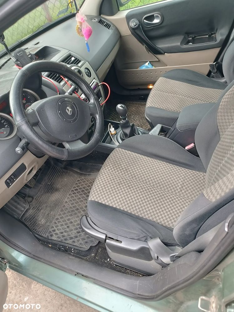 Renault Megane 1.9 dCi Luxe Dynamiq - 7