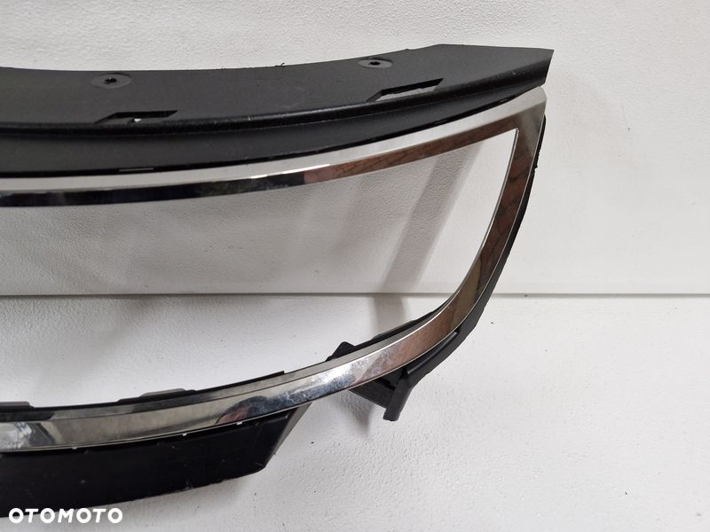 opel mokka b ii 2 ramka kratka osłona lampy lewy przód 9835213980 chrom - 3