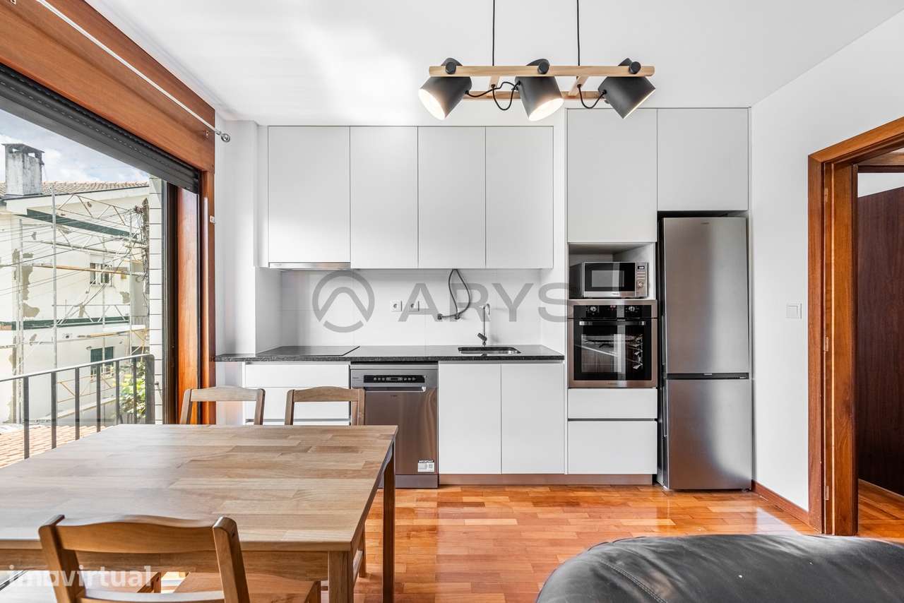 Apartamento T2 totalmente remodelado, equipado e mobilado em Gualta... - Grande imagem: 5/26