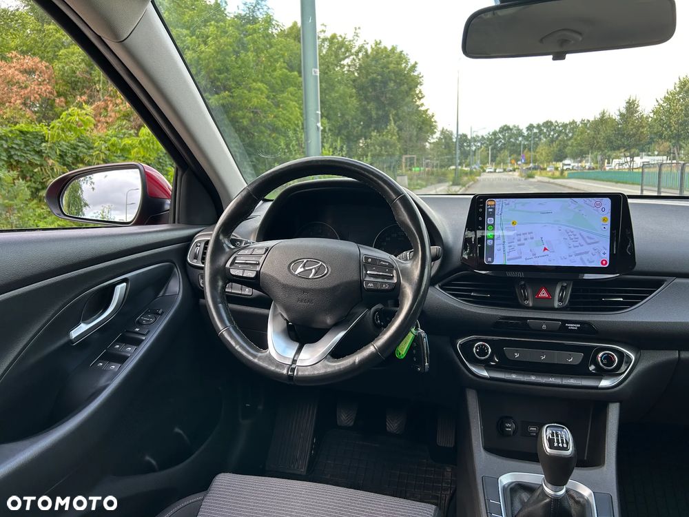 Hyundai i30 1.5 DPI Classic + - 12