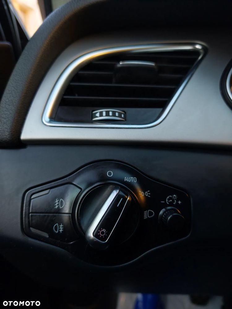 Audi A4 Avant 2.0 TDI ultra DPF Attraction - 32