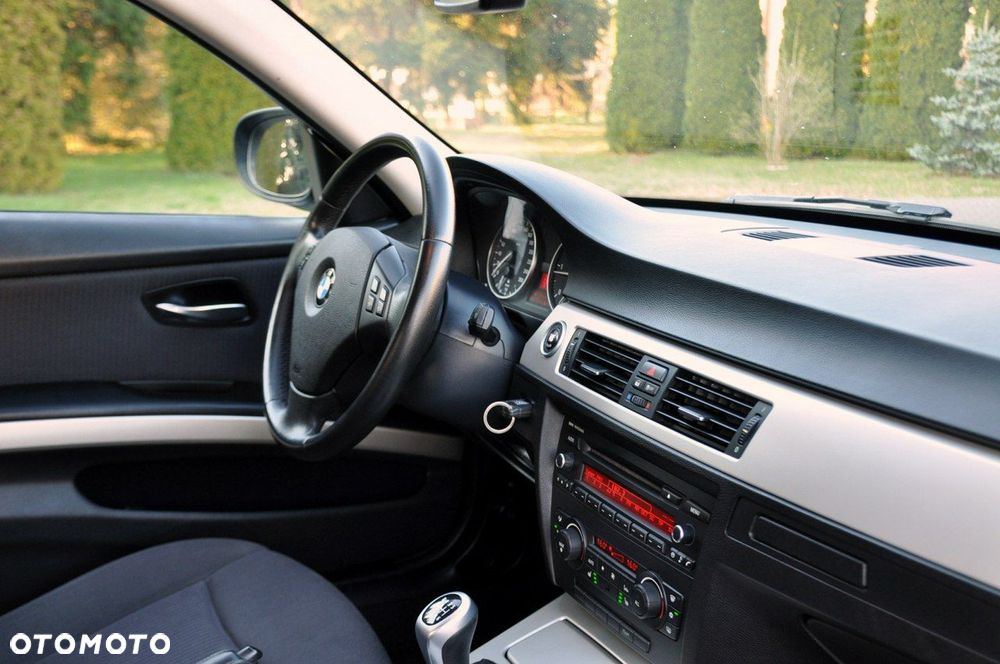 BMW Seria 3 - 18