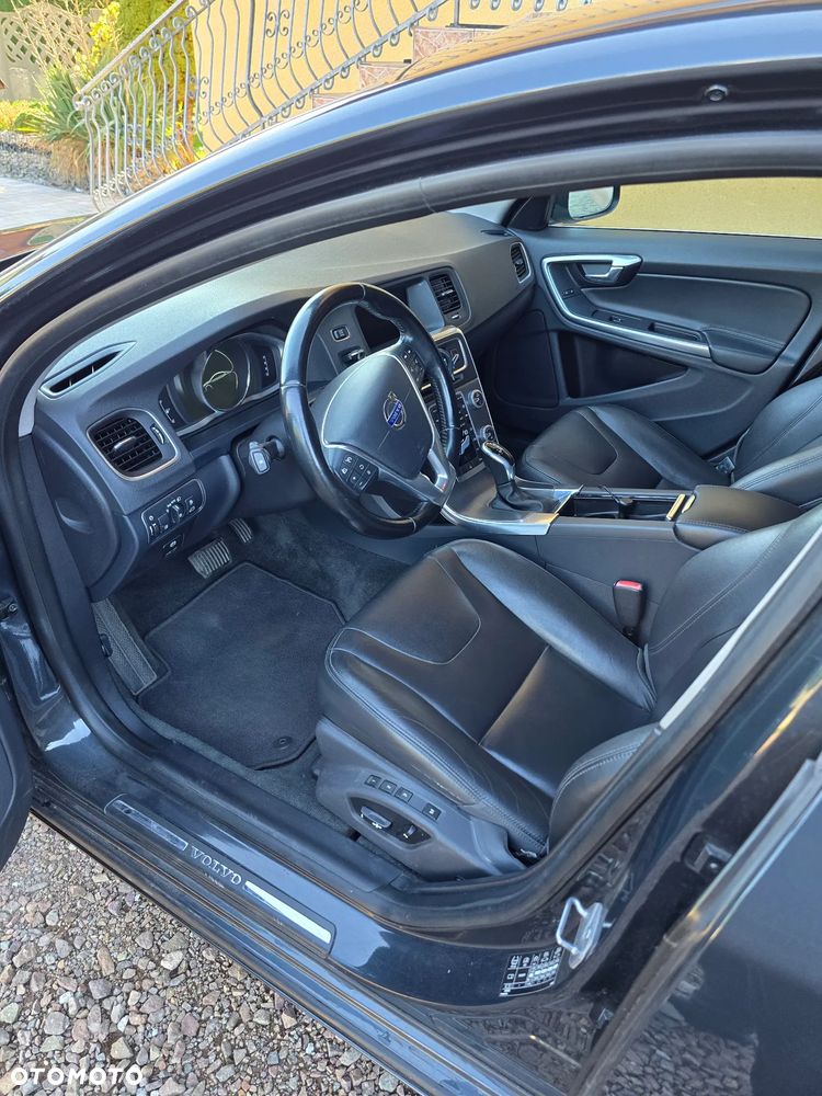 Volvo S60 - 17