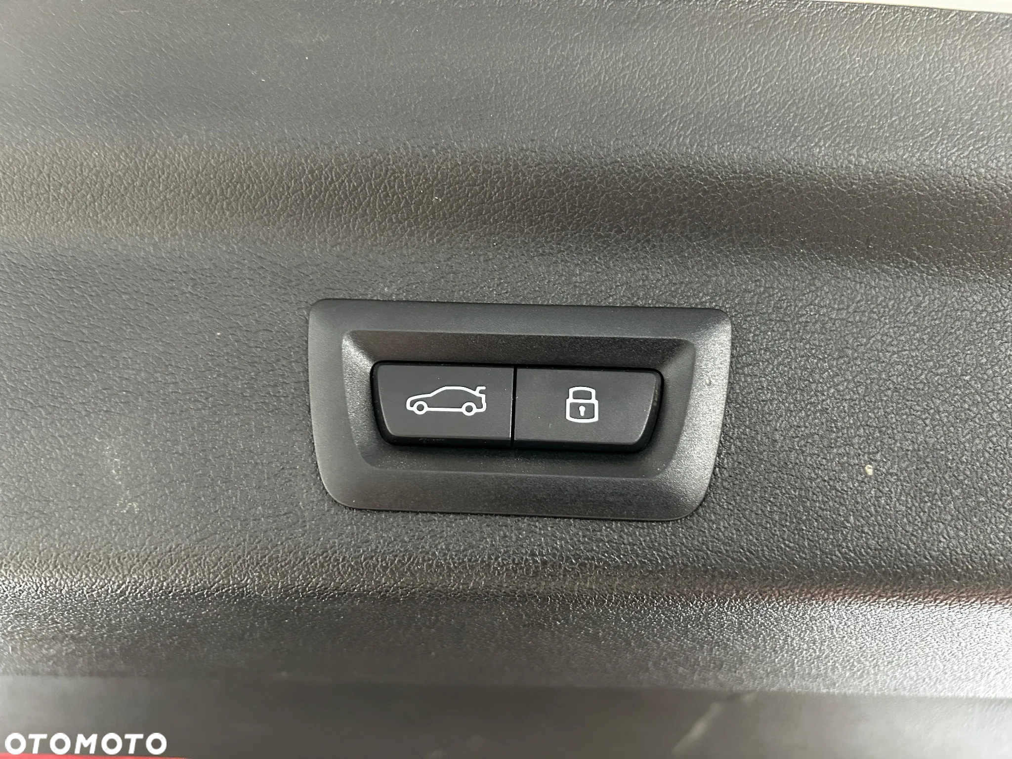 BMW X1 sDrive18i xLine - 28