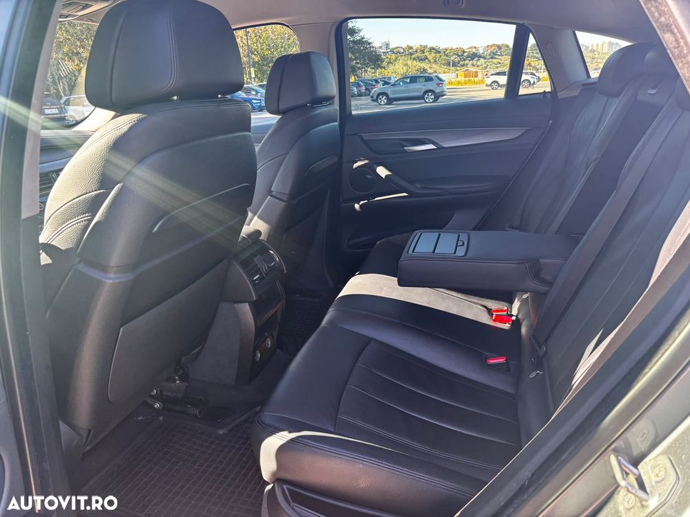 BMW X6 xDrive30d - 16
