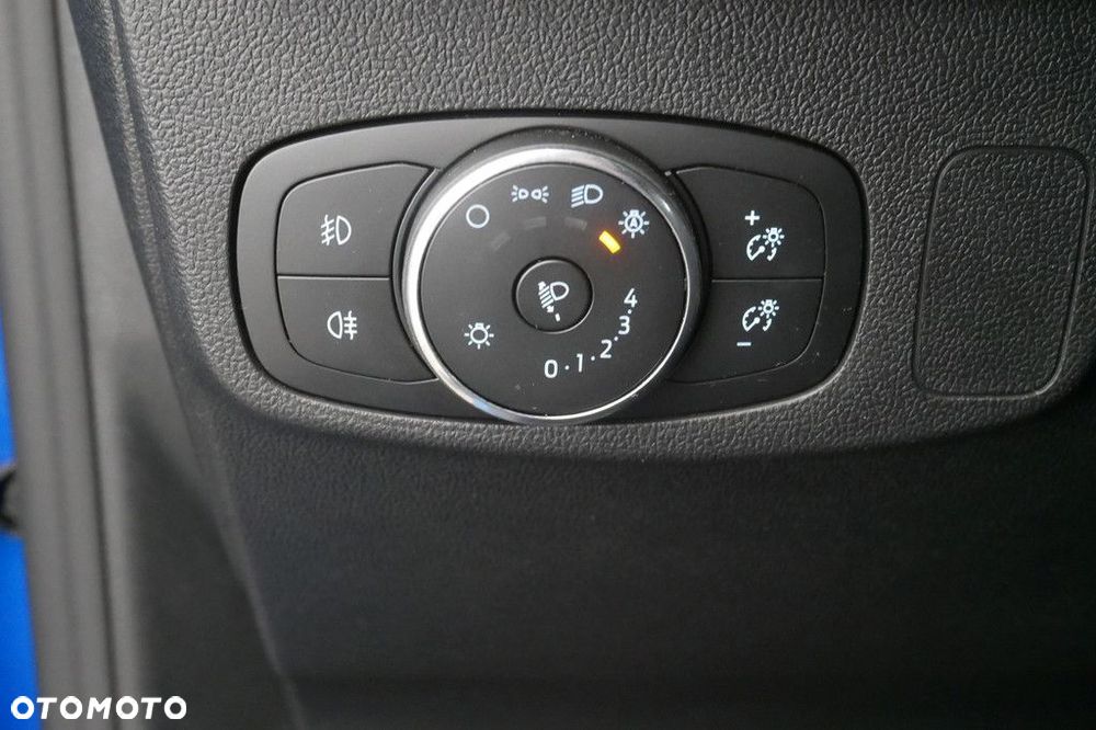 Ford Focus 1.0 EcoBoost Titanium - 26