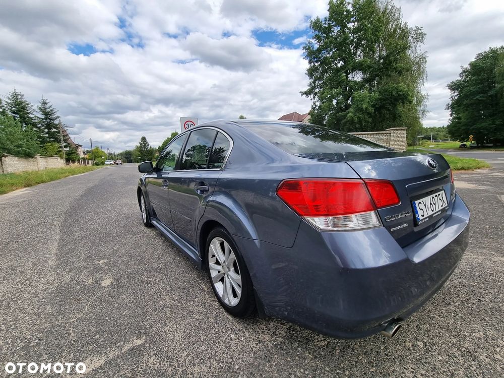 Subaru Legacy - 4