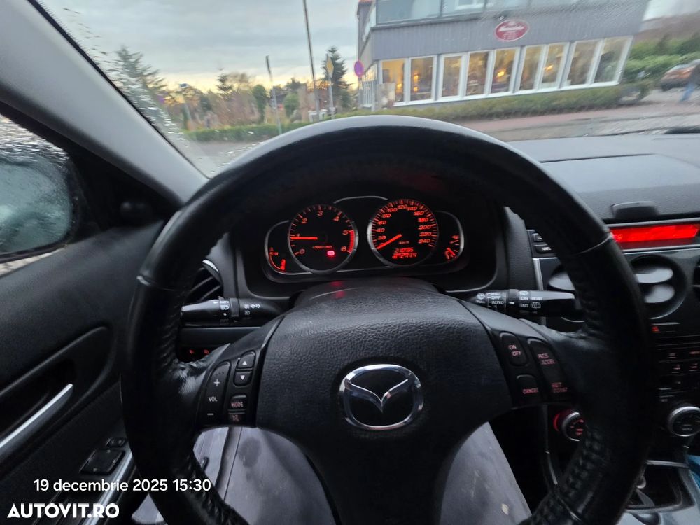 Mazda 6 - 4