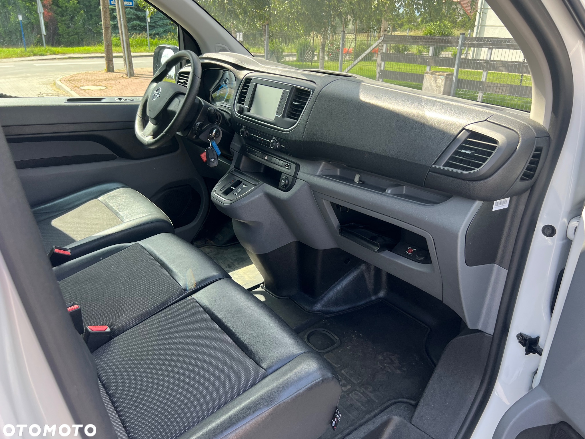 Opel Vivaro - 14