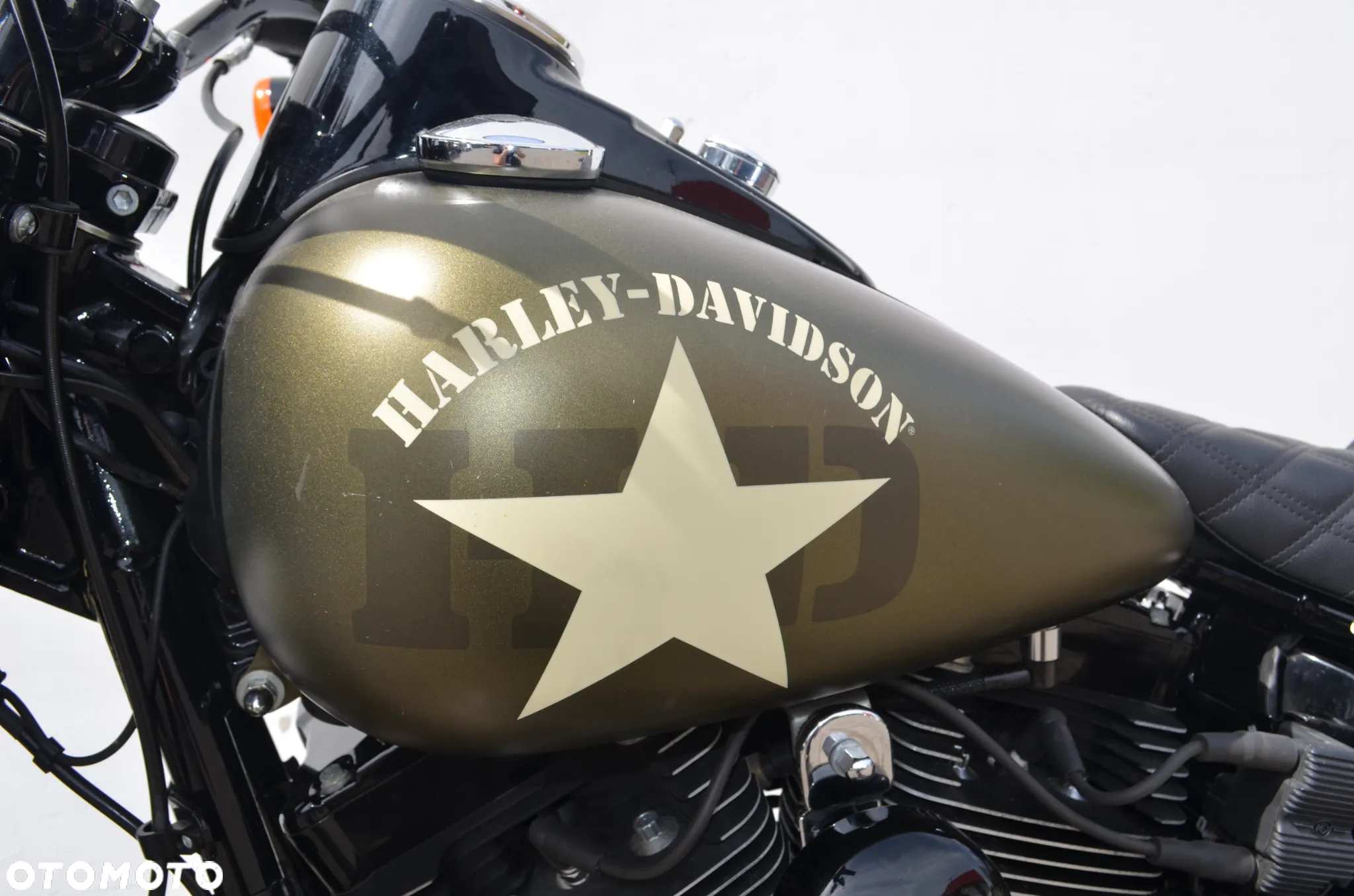 Harley-Davidson Softail Slim - 26