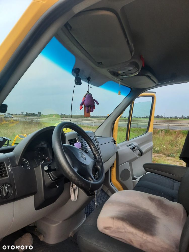 Mercedes-Benz Sprinter - 17