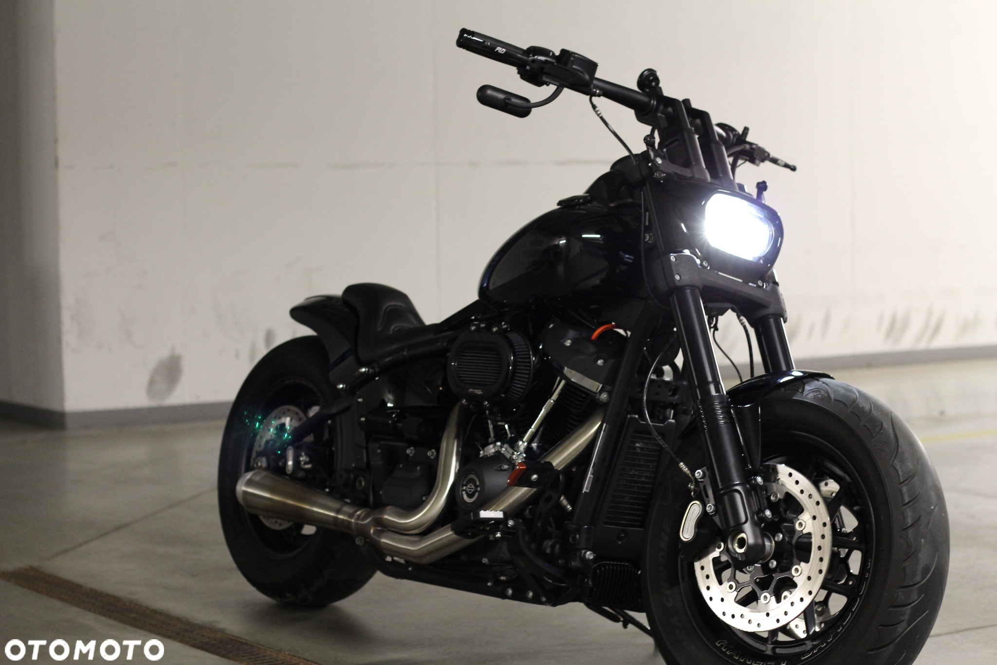 Harley-Davidson Softail Fat Bob - 25